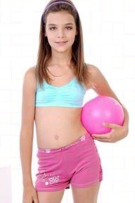 [Image: 1Y3Hf36Ud6ywfrY2f856Pc8r45zl6gNH5.jpg]